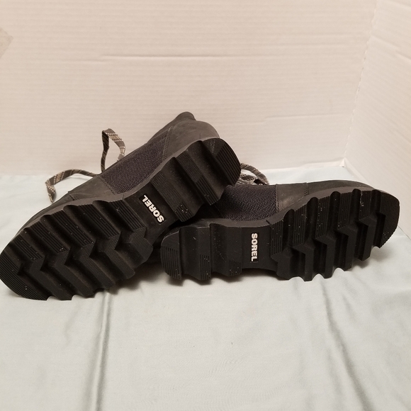 Sorel Stylish Black Combat Boots Size 7 - Picture 7 of 7